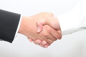 handshake, business deal, agreement-6598539.jpg